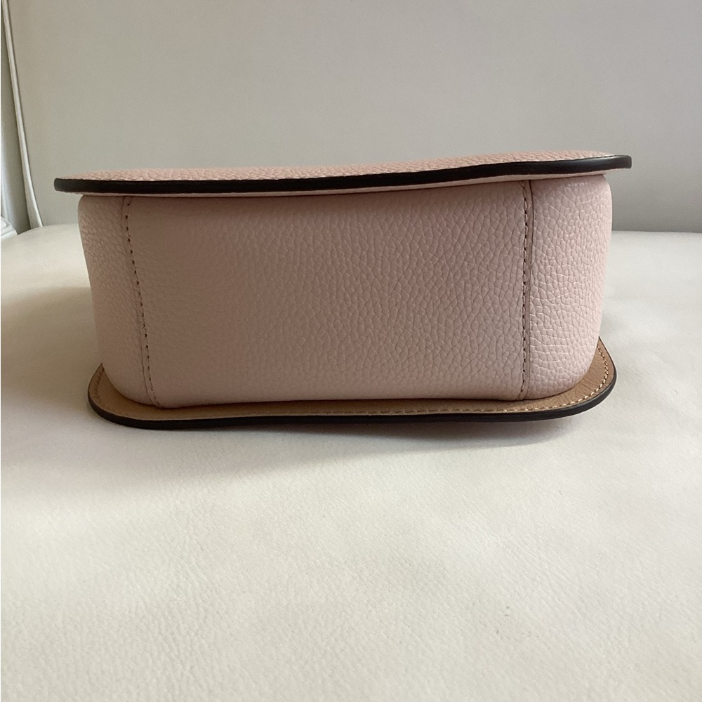 Michael Kors Blush Leather Crossbody with Gold Details Small NWOT - Picture 5 of 11